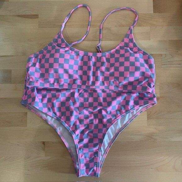 Bikini Set // Checkerboard Print // Size Large - Picture 1 of 6